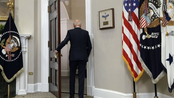 Дайджест: Байден нацелен закончить эвакуацию из Кабула до 31 августа