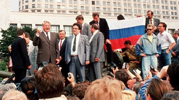 30 лет назад начался провальный путч ГКЧП. Воспоминания действующих лиц