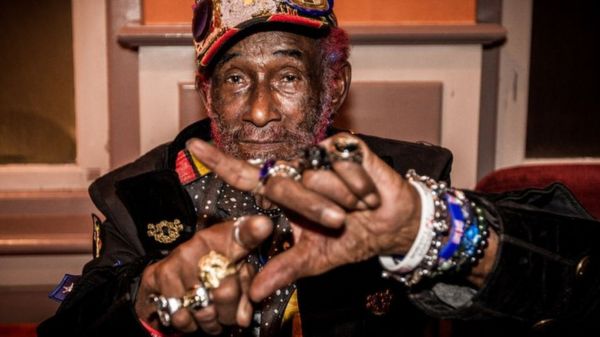 Умер музыкант Ли "Скрэтч" Перри, легенда регги и даба