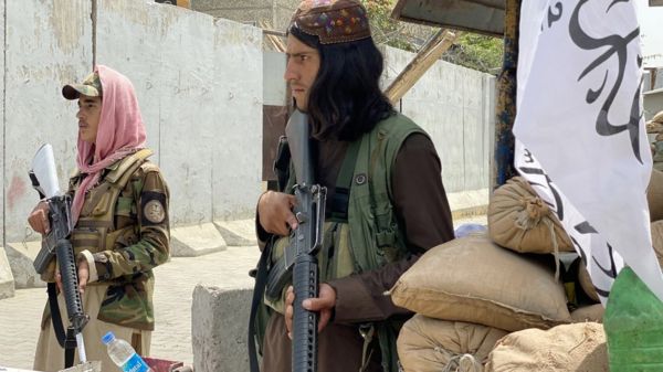 В Петербурге афганцам, бежавшим от талибов, грозит депортация на родину