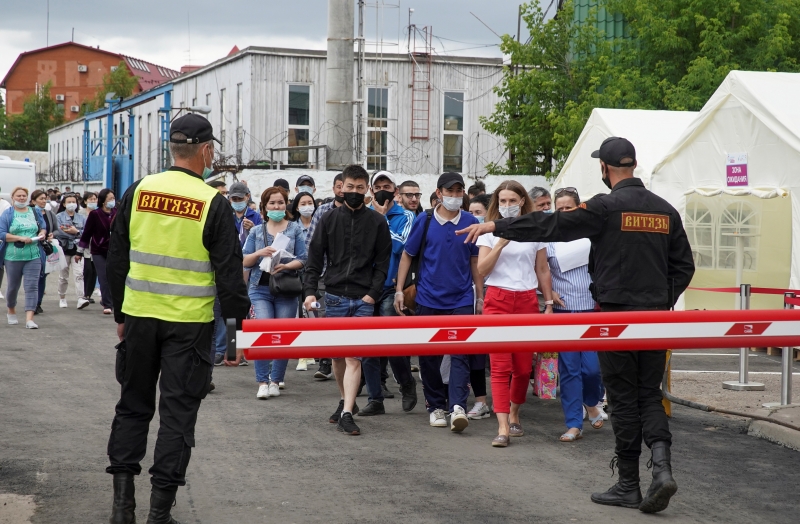 Мэр Москвы сообщил о 200 мигрантах, которых депортировали за драки из столицы РФ в последние месяцы