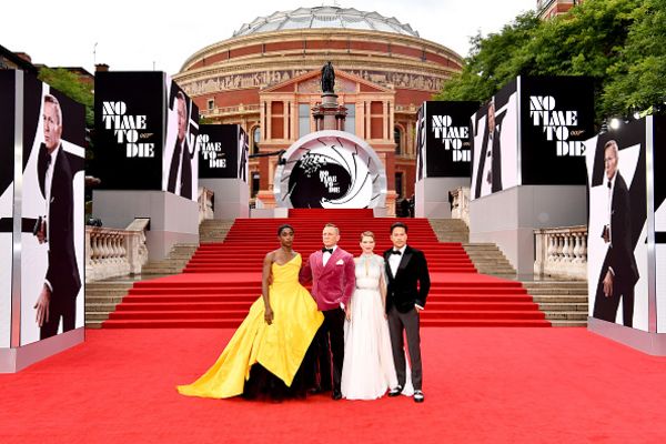 Фото: в Лондоне прошла премьера последнего Бонда с Дэниелом Крейгом