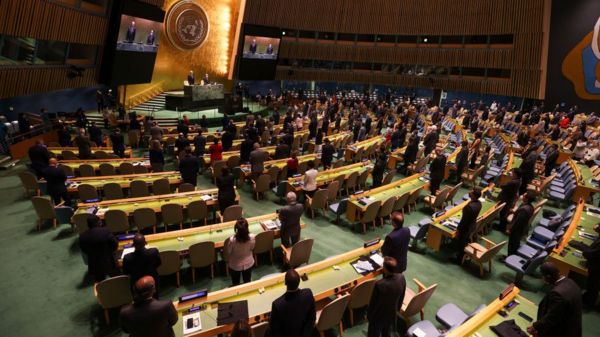 Дайджест: Австралия построит атомные подлодки, чтобы противостоять Китаю