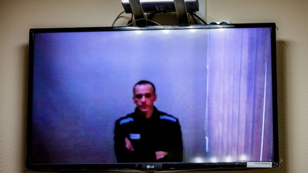 Главный конкурент: почему власти тратят столько сил на борьбу с "Умным голосованием"