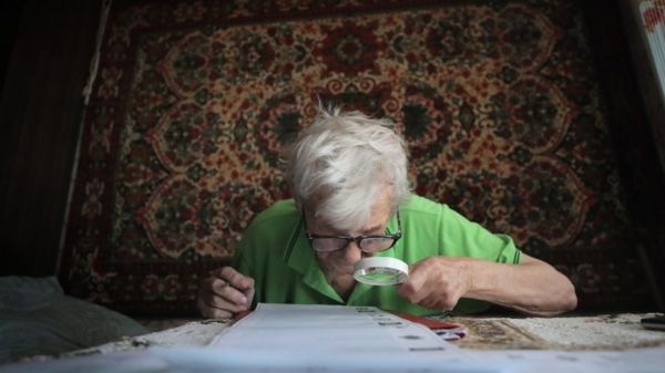 Вбросы на "надомке" и удаленные наблюдатели: как прошел второй день выборов