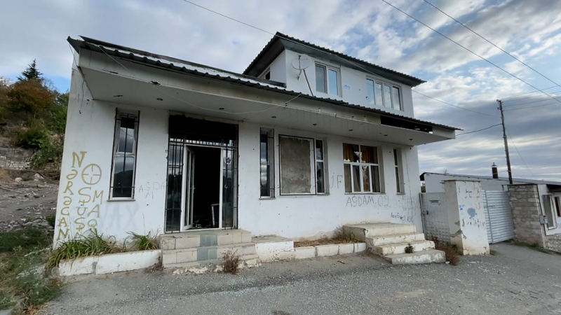 Дайджест: партия Меркель теряет лидерство, Германии грозит политический вакуум