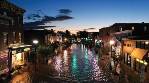 Северо-восток США до и после удара урагана "Ида". Погибли 45 человек