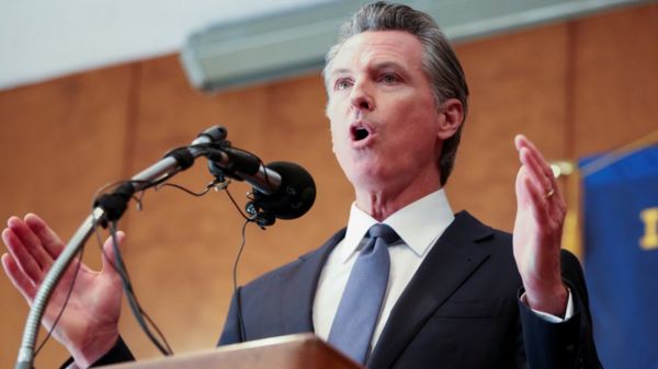 Дайджест: Франция против “вагнеровцев” в Мали, ЕС идет на контакт с талибами