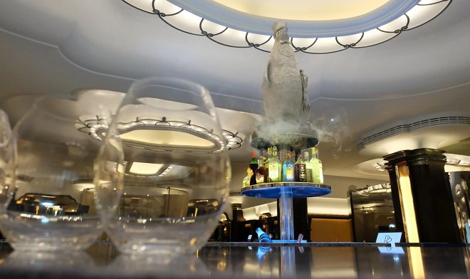 Лондонский ресторан Park Row предлагает погрузиться в атмосферу комиксов DC