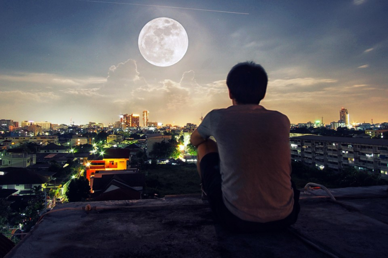 Ученые: Мужчины реагируют на фазы Луны сильнее женщин