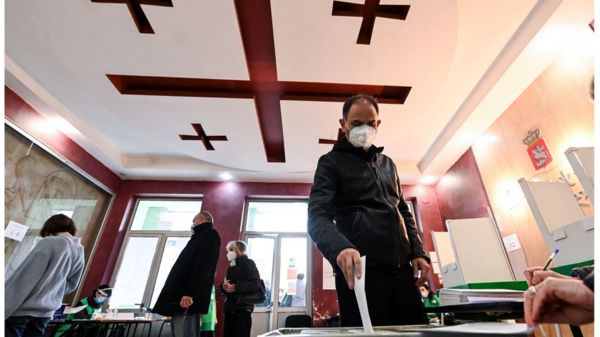 Второй тур местных выборов в Грузии: по предварительным данным, побеждает "Грузинская мечта"