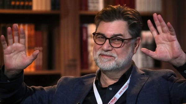 Суд отправил ректора "Шанинки" Сергея Зуева под домашний арест по делу о мошенничестве