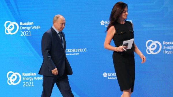 "Далеко не все в тюрьме". Путин об оппозиции, демократии и Муратове - главные цитаты