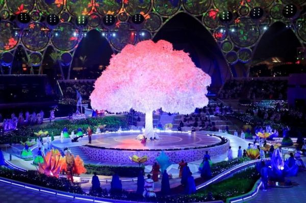 Дайджест: аресты топ-менеджеров Сбербанка и бюджеты - в Вашингтоне и Москве