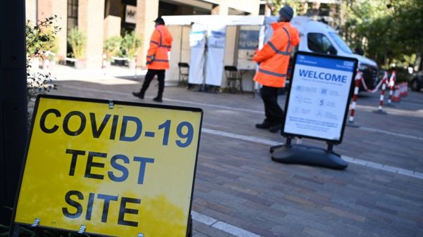 Дайджест: в Британии снова больше 50 тыс. случаев коронавируса в день, Москва вводит локдаун