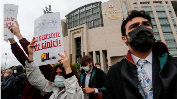 Президент Турции Эрдоган решил выслать послов США, Германии, Франции и еще семи стран