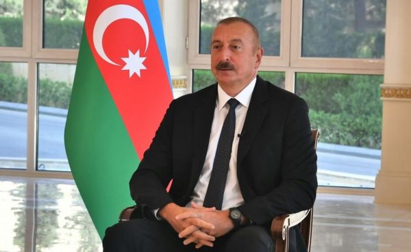 Иран проводит учения на границе с Азербайджаном и обвиняет его в "повторении угроз Израиля"