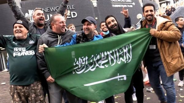 Инвестиционный фонд Саудовской Аравии купил английский футбольный клуб "Ньюкасл Юнайтед"