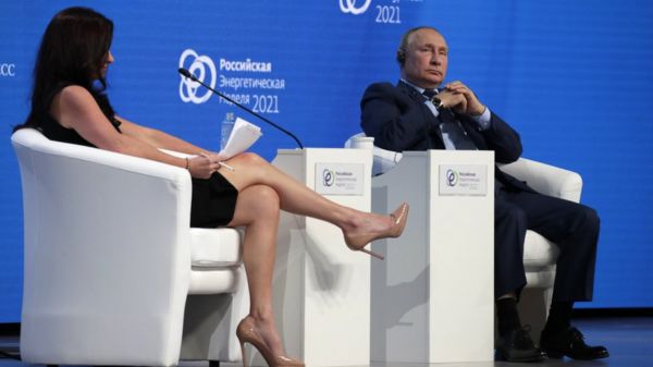 "Далеко не все в тюрьме". Путин об оппозиции, демократии и Муратове - главные цитаты