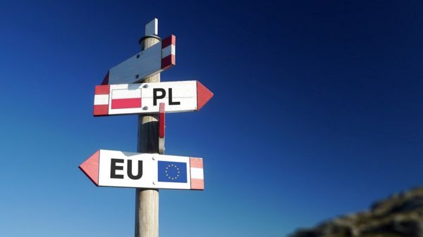 Миллион евро в день. Польша будет платить штраф Евросоюзу из-за спора о судебной системе