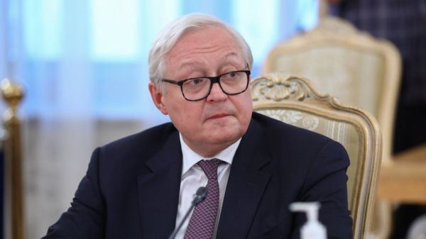 Замглавы МИД России Рябков в интервью Би-би-си: "Закон об иностранных агентах - это игра на взаимность"