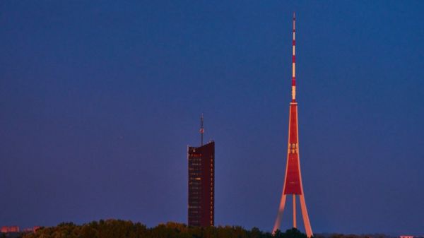 Дайджест: в Британии снова больше 50 тыс. случаев коронавируса в день, Москва вводит локдаун