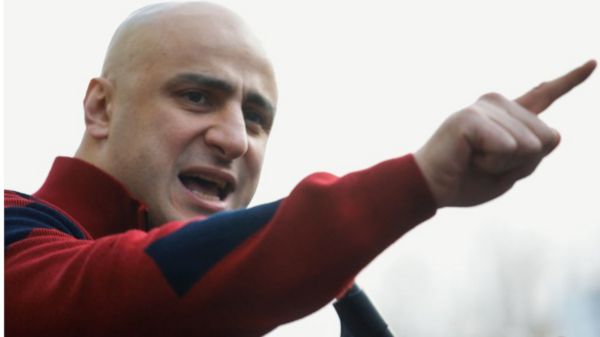 Михаила Саакашвили перевели из тюремной больницы в военный госпиталь. Он обещает прекратить голодовку