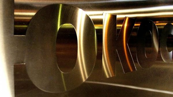 Дайджест: Европа в эпицентре пандемии, таблетка от ковида и кого в Америке будут брать в морпехи