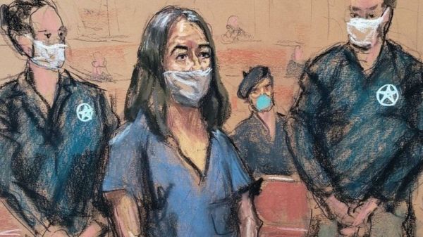 Дайджест: Байден просит не паниковать из-за "Омикрона"; глава МИ-6 рассказал об угрозах из Китая и России