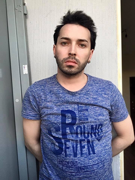 В Петербурге полиция проверяет на "гей-пропаганду" студента, которого ранее не взяли в фольклорный ансамбль за ориентацию