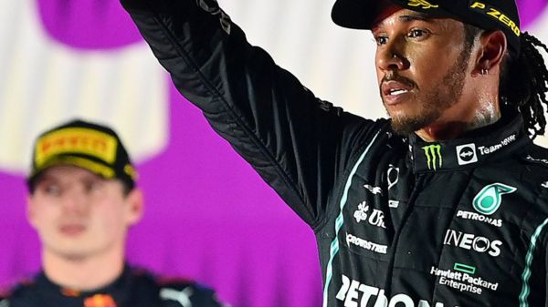 Дайджест: Россию предостерегают от вторжения на Украину, а Байдена - от заигрываний с Путиным