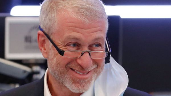 Роман Абрамович стал гражданином Португалии