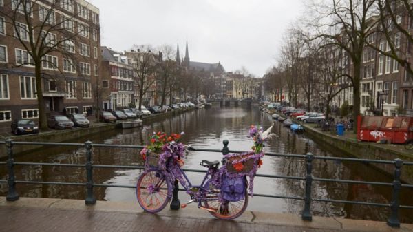 Дайджест: в Чили выбрали президента, японские туристы вернулись на Землю