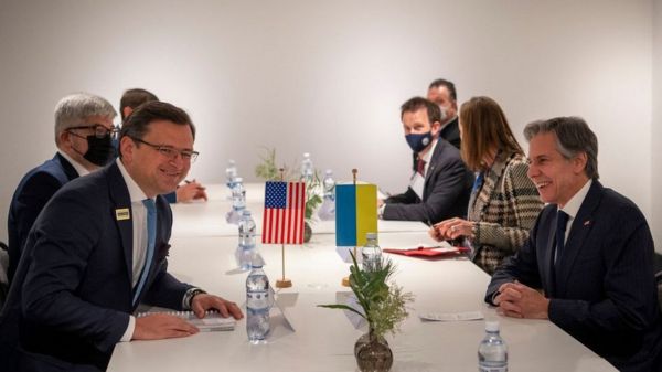 "Кошмарный сценарий военного противостояния". Лавров и Блинкен обменялись угрозами из-за Украины на переговорах в Стокгольме
