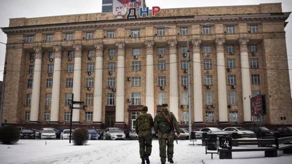 Дайджест: США рекомендовали американцам покинуть Украину и не ездить в Россию