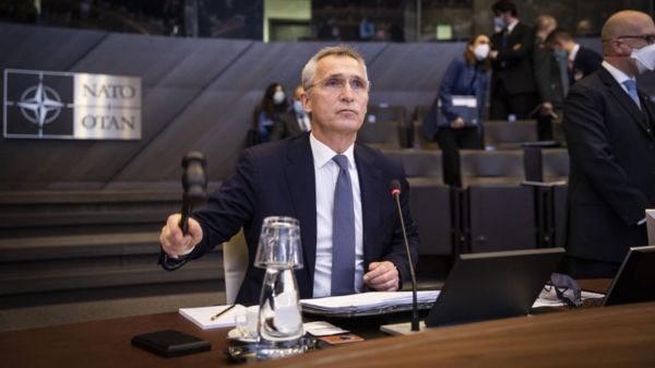 "Это не похоже на дипломатию". Что думают эксперты о переговорах России с НАТО