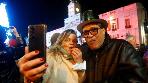 Глава ВОЗ: пандемия коронавируса закончится в 2022-м, если удастся покончить с вакцинным неравенством