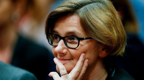 Коронавирус: в США - миллион заражений за сутки; Китай запечатал олимпийский "пузырь" и закрыл еще один город