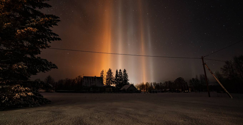 Гало, ложные солнца, световые столбы: как их отличить и где искать?