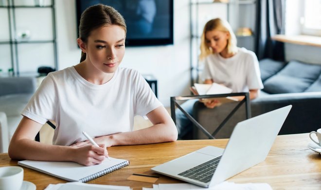 Просмотр видео на удвоенной скорости не мешает усвоению знаний