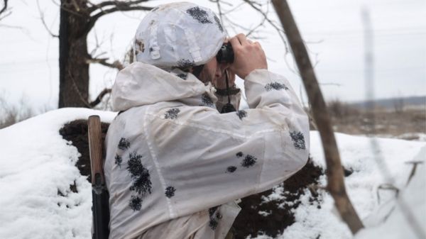 Кризис вокруг Украины: канцлер Германии встретился с президентом Украины, США переносят посольство во Львов