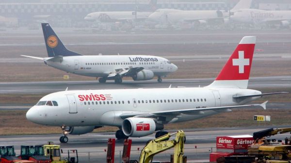 Lufthansa и Swiss Air приостанавливают полеты в Киев из-за угрозы вторжения России