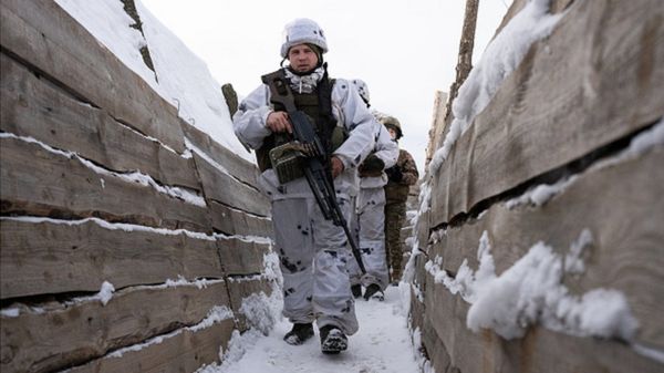 Кризис вокруг Украины: США отправляют в Европу 3 тыс. военных, Путин пожаловался Джонсону на Киев