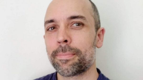 "Едем во Львов, а там решим". Как иностранцы реагируют на требования покинуть Украину