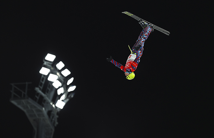 Российский фристайлист Буров завоевал бронзу ОИ в лыжной акробатике - Новости Олимпиады 2022 в Пекине