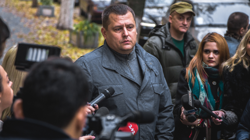 В Беларуси на мэра Днепра Бориса Филатова завели дело из-за замены белорусского флага у мэрии на бело-красно-белый 