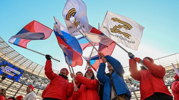 Путин в Лужниках: праздник во время кровопролития с прерванной трансляцией