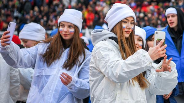 "Крымская весна" в Лужниках во время войны. Фотографии