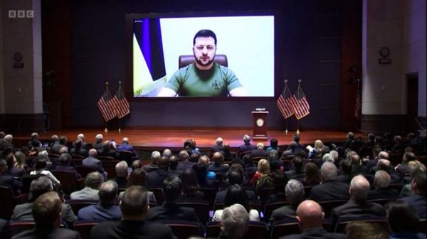 Война в Украине, день 21-й: овации Зеленскому в Конгрессе США, новые данные о потерях и новая финансовая помощь Украине