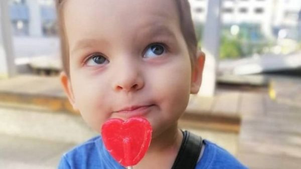 "После сирены кто-то погибнет". Корреспондент Би-би-си Сара Рейнсфорд о том, как война изменила украинцев